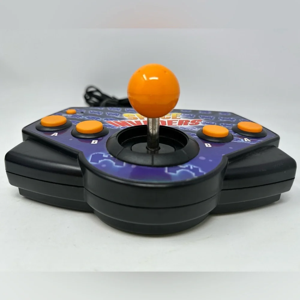 Space Invaders 5-in-1 Plug N Play TV Game Radica 2003 Tested Working